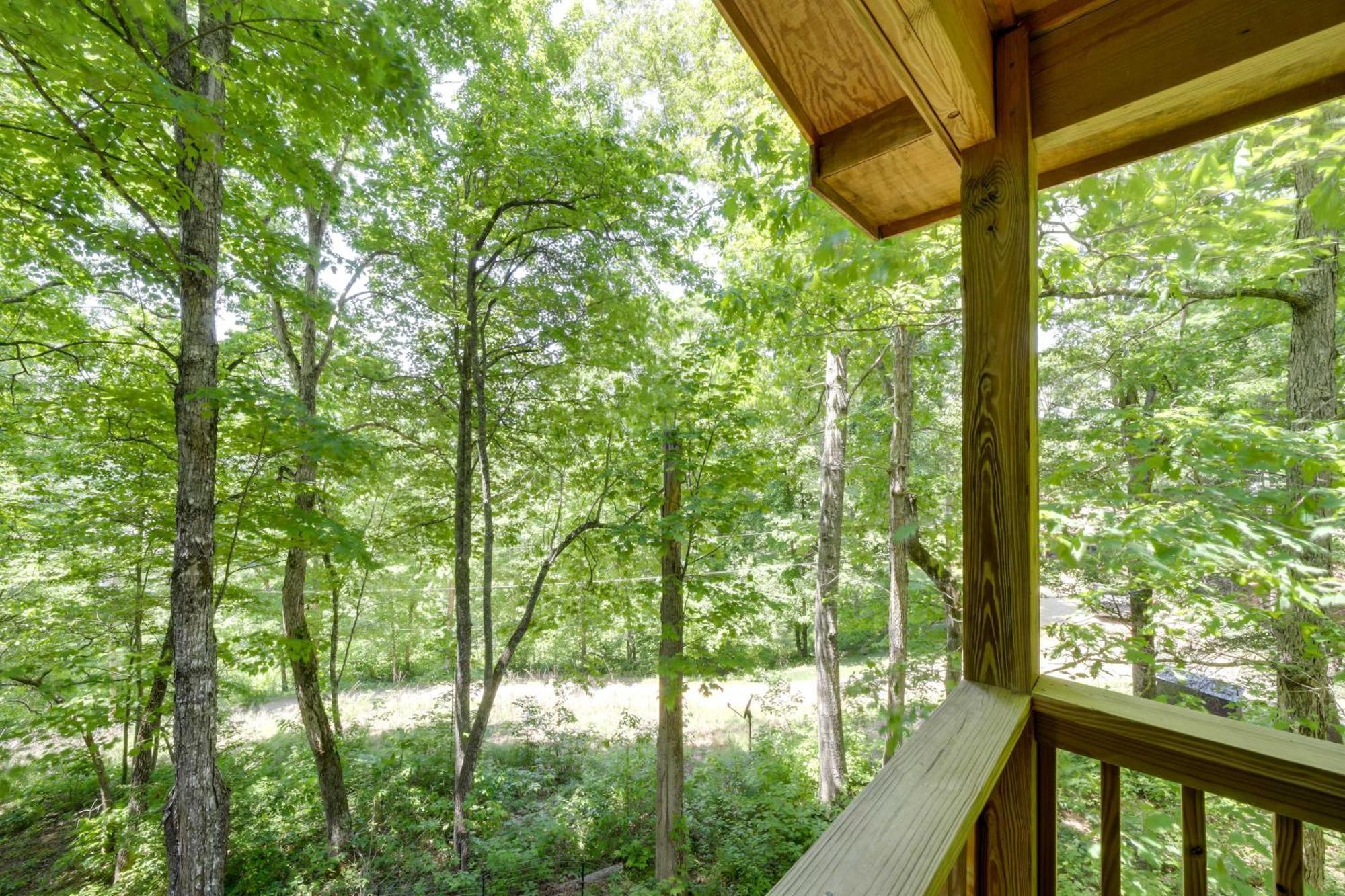 Cozy Whittier Cabin And Yard And Hot Tub, Pets Welcome Exterior photo